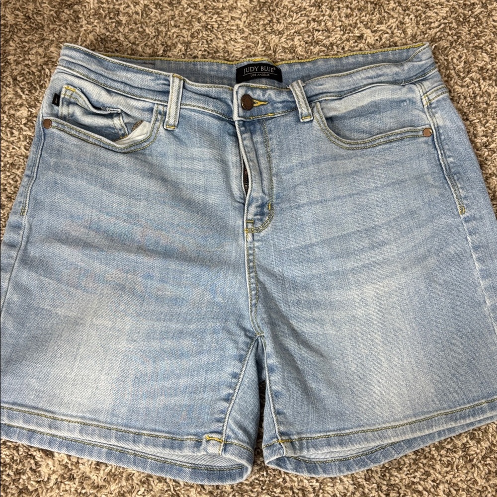 Judy Blue Light Wash Denim Jeans